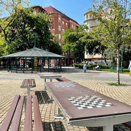 Green City Apartment Budapest - Free Garage, Ac, Balcony, Wi-Fi Exterior foto